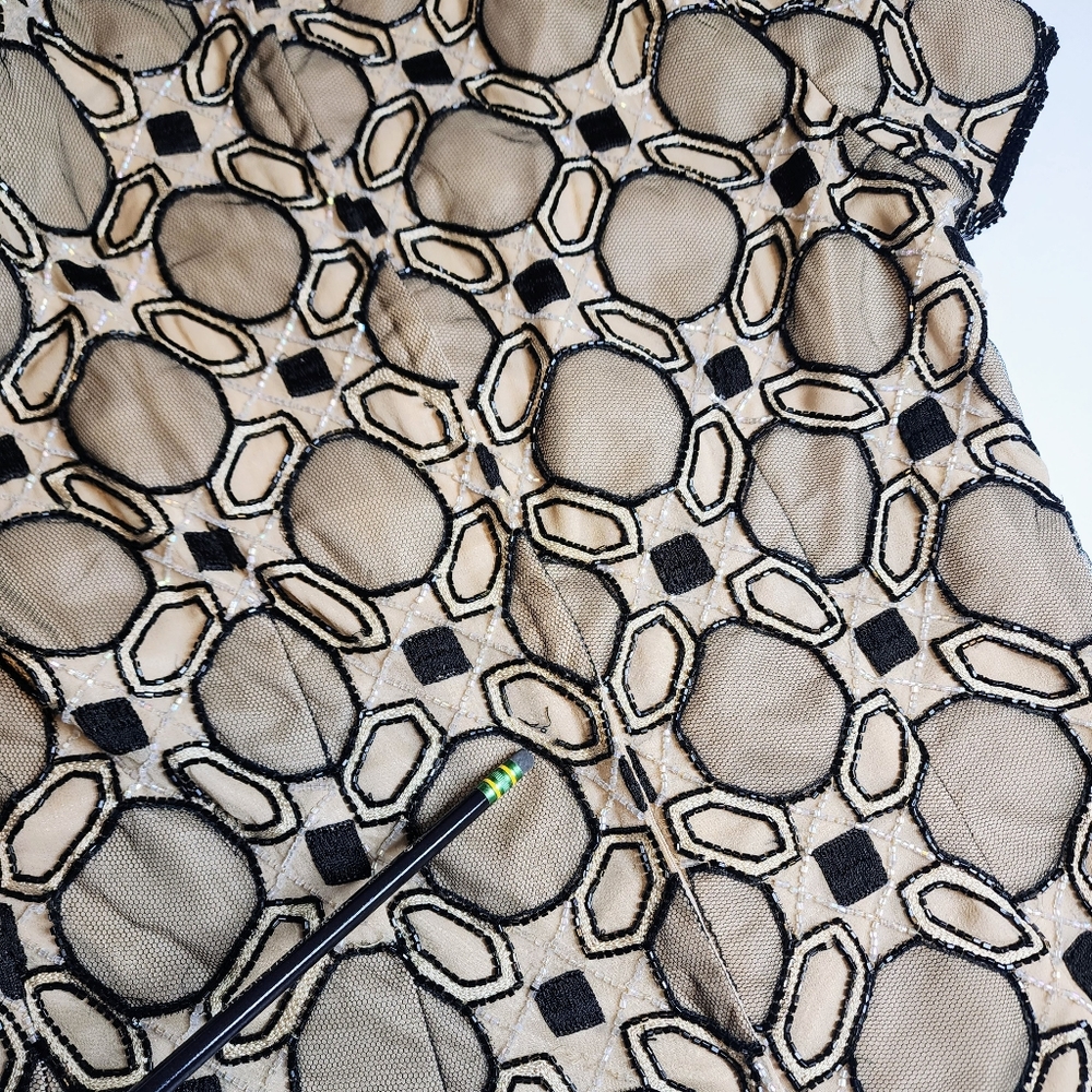 Adrianna Papell Evening Beaded Blouse Sz M 100% Silk Black Gold Geometric Top - Picture 10 of 15